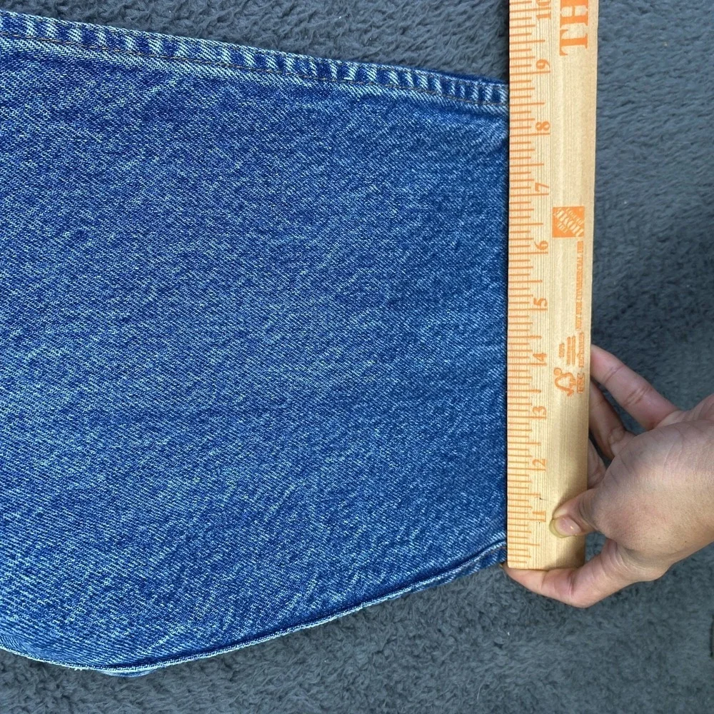 VTG Levi's 549 Loose Fit Jeans Men's 42 x 32 Blue Denim Leather Patch USA 70's?